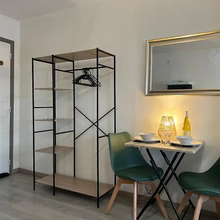 L'Auberge De La Gare, Appartements Tout Confort, Proches Gare Yzeure Exterior photo