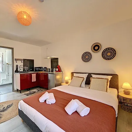 L'Auberge De La Gare, Appartements Tout Confort, Proches Gare Yzeure Exterior photo